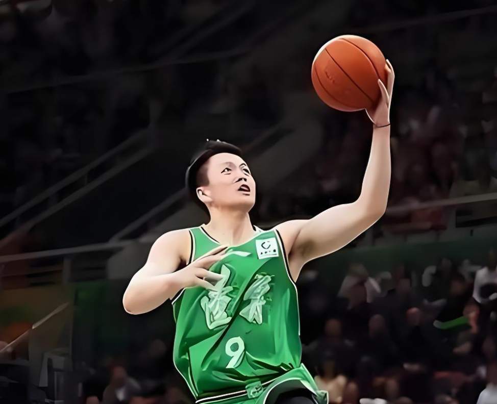 bob半岛体育-输青岛16分!杨鸣中肯点评,指出了3大输球的原因